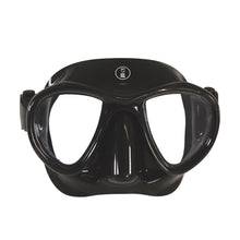 Load image into Gallery viewer, Photo of - Fourth Element Aquanaut Mask - Scubadelphia DiveSeekers.com