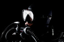 Load image into Gallery viewer, Image Of - Hollis Prism 2 Rebreather