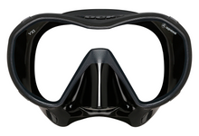 Load image into Gallery viewer, Image Of - Apeks VX1 Mask Black clear lens

