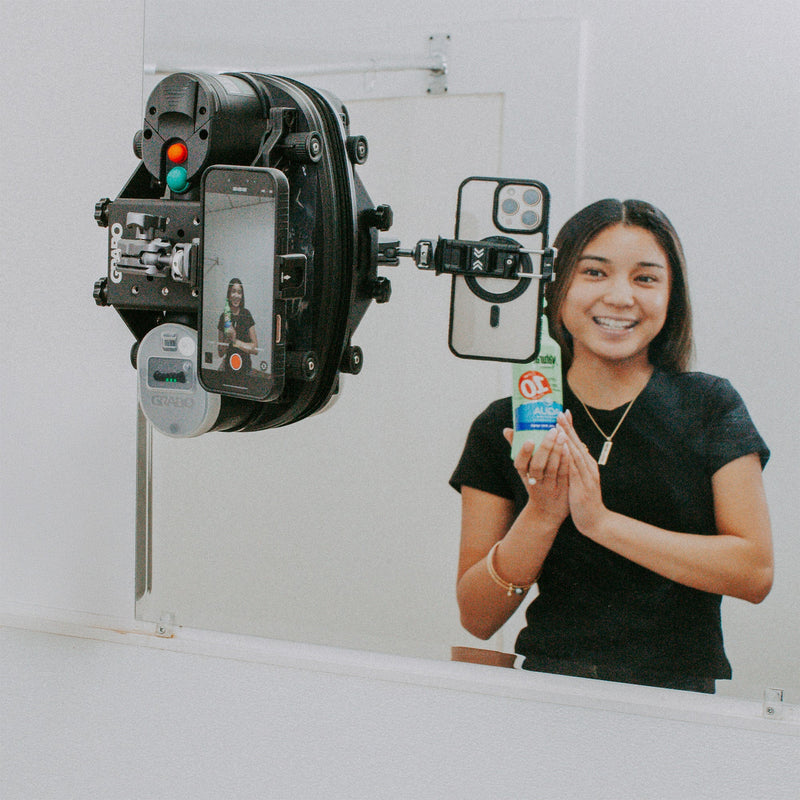 Load image into Gallery viewer, GRABO Attachment Plate with Threaded Mount
