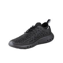 Load image into Gallery viewer, Crosskix Tetra Closed Toe Dri-Fit Men's Water Shoes
