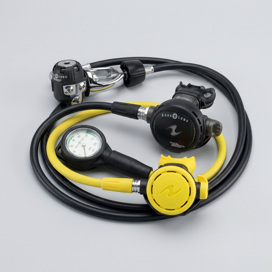 Scuba regulator set for rental
