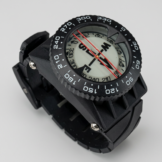 Scuba diving compass for rental
