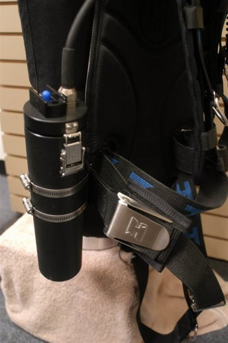 Load image into Gallery viewer, Image Of - Halcyon Cinch Quick-Adjust Harness Upgrade for Small Backplate
