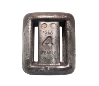 Load image into Gallery viewer, Photo of - 4 LB Uncoated Lace Thru Weights - Scubadelphia DiveSeekers.com
