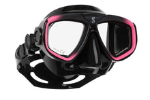 Load image into Gallery viewer, Photo of - Scubapro Zoom Mask - Scubadelphia DiveSeekers.com
